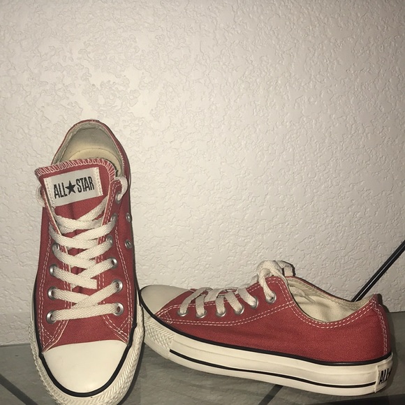 Converse - Picture 2 of 4